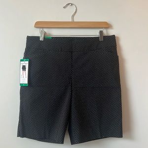 Hilary Radley polkadot short